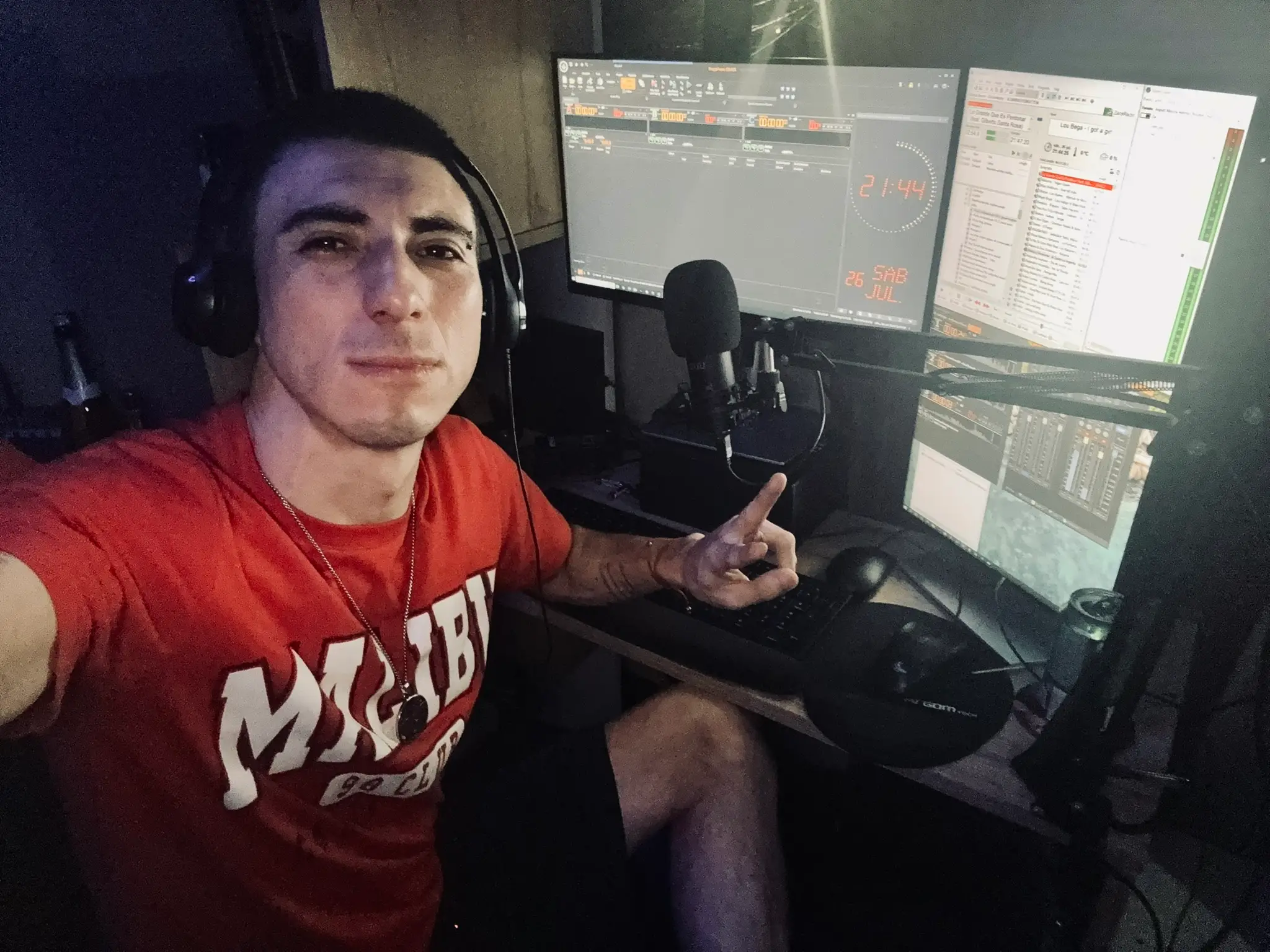 Estudio de radio profesional Antena Joven - Oscar Solano