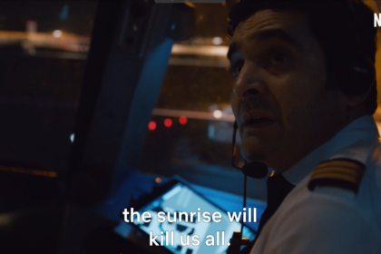 Piloto en cabina durante la serie Into the Night, advirtiendo que el amanecer puede ser mortal.